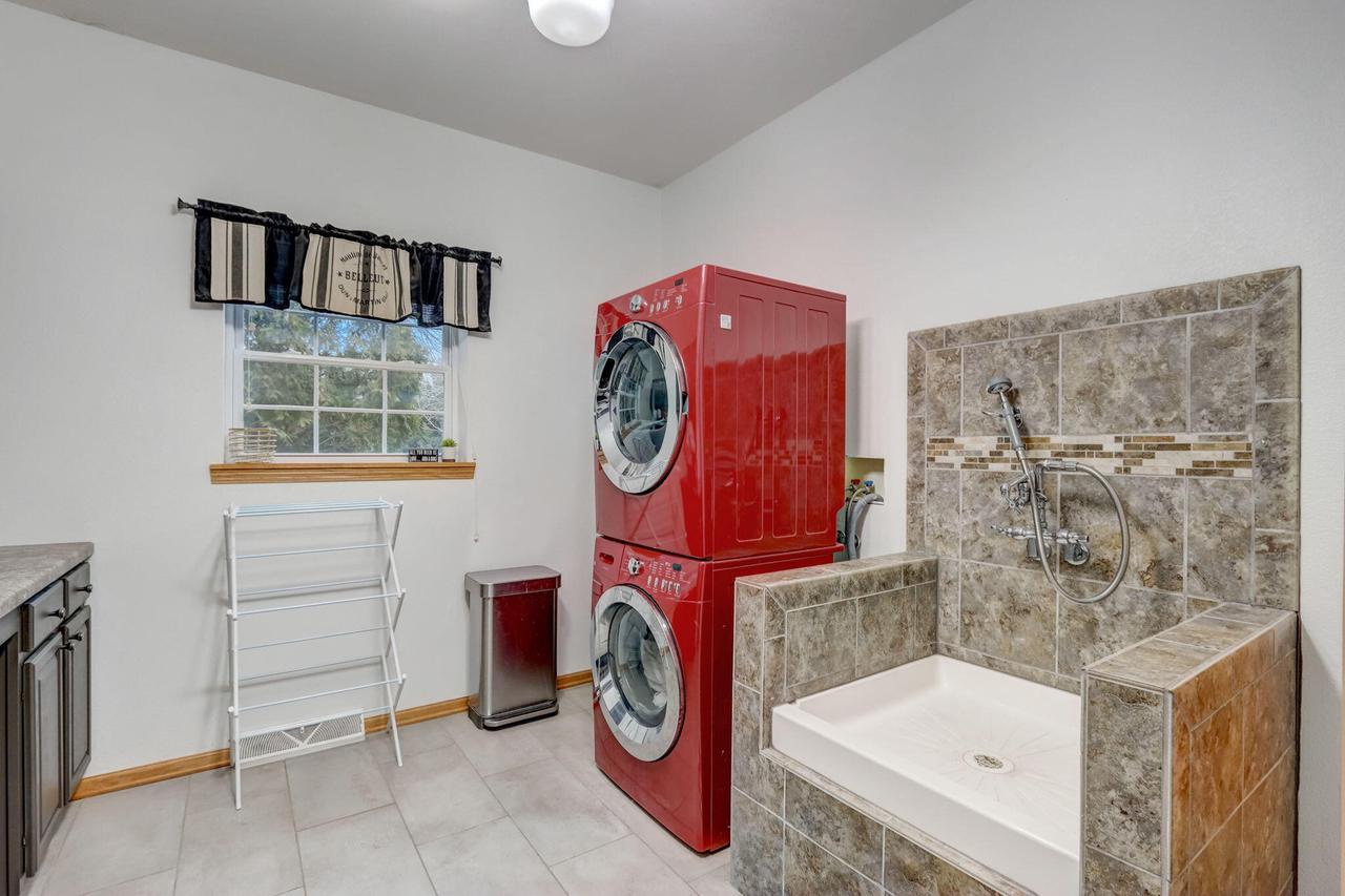 2335 North Forest RUN