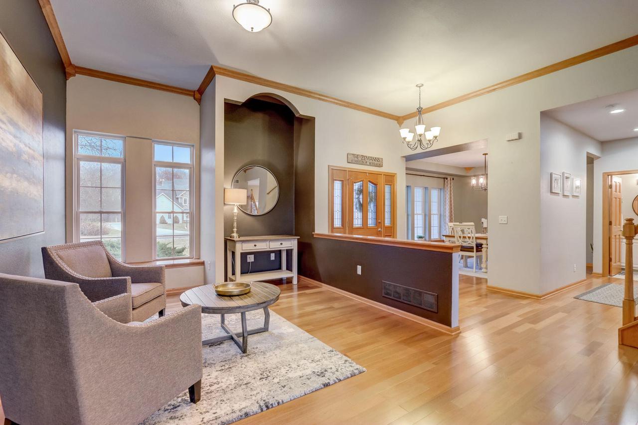 2335 North Forest RUN