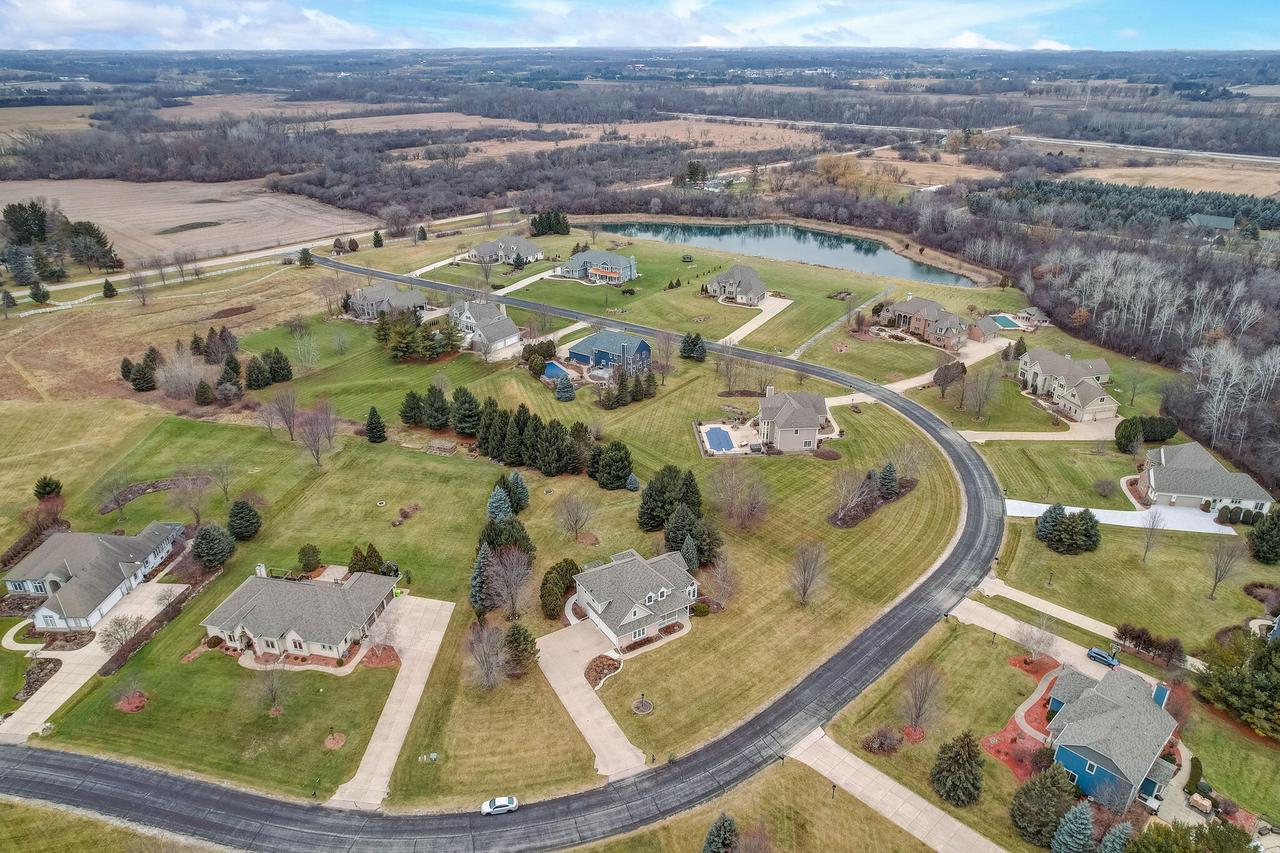 2335 North Forest RUN