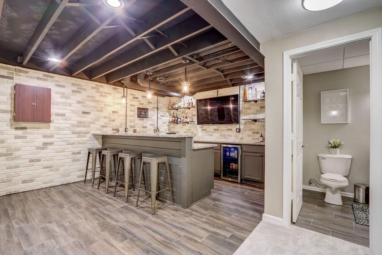 2335 North Forest RUN