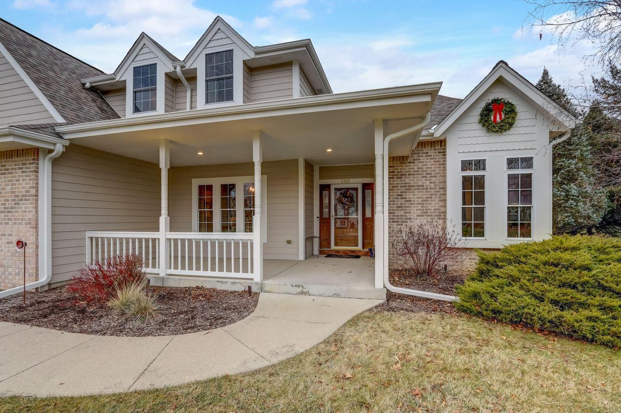 2335 North Forest RUN