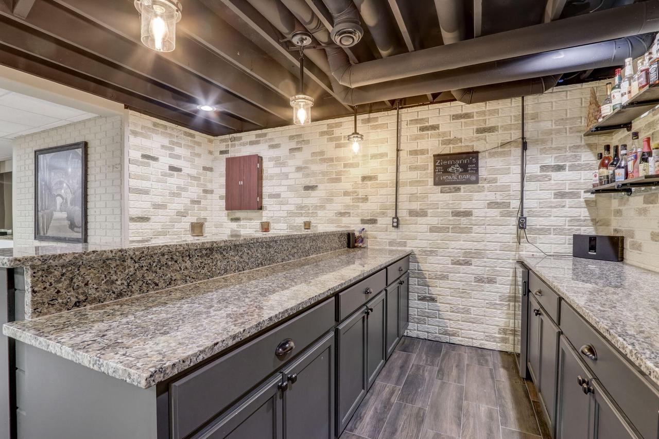 2335 North Forest RUN