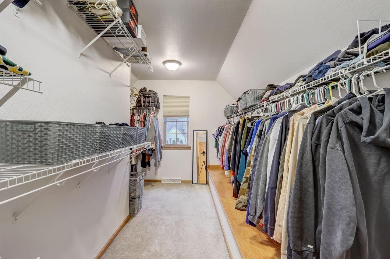 2335 North Forest RUN