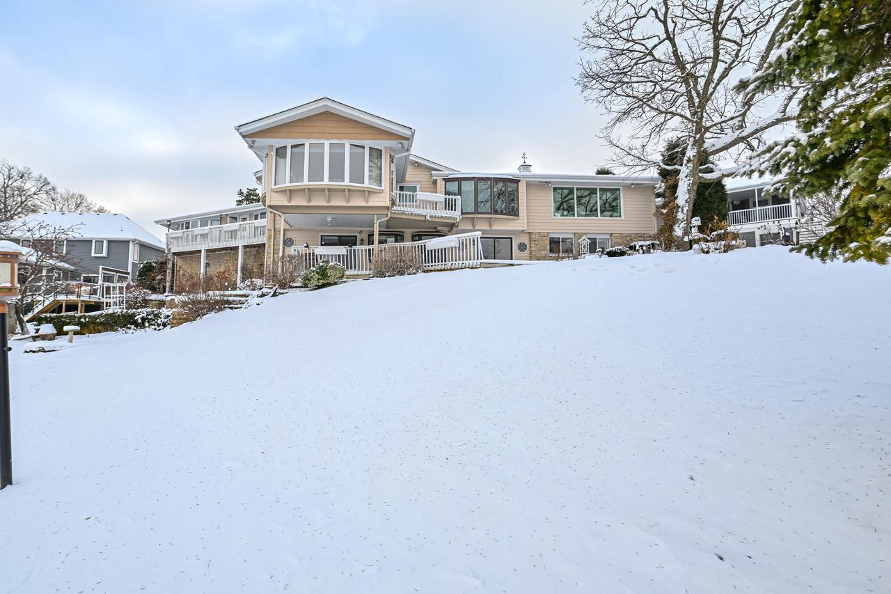 S68W18118 Island Drive