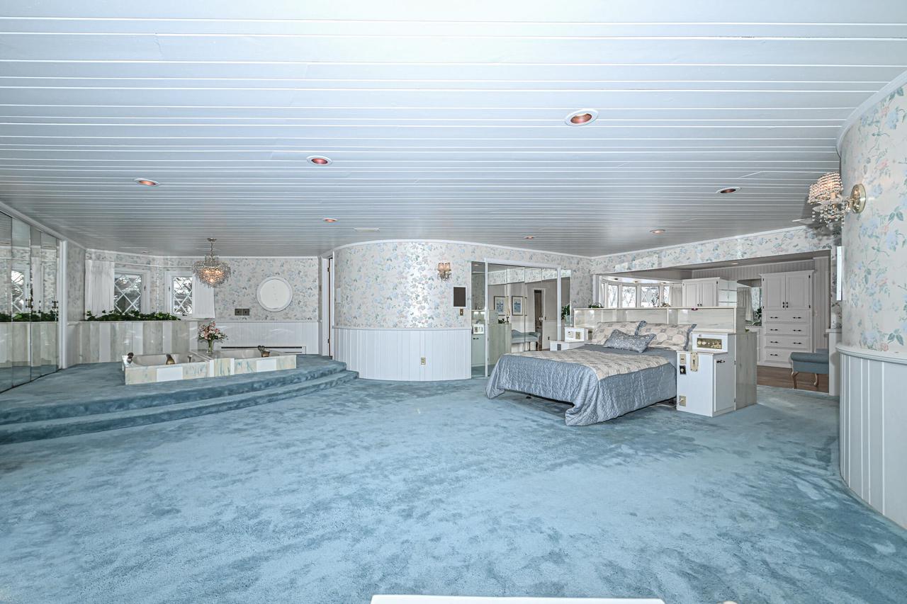 S68W18118 Island Drive