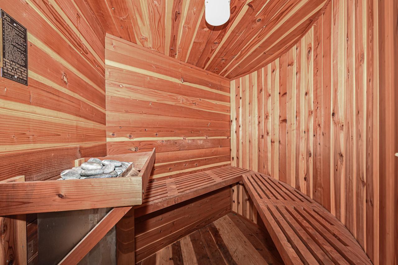 S68W18118 Island Drive