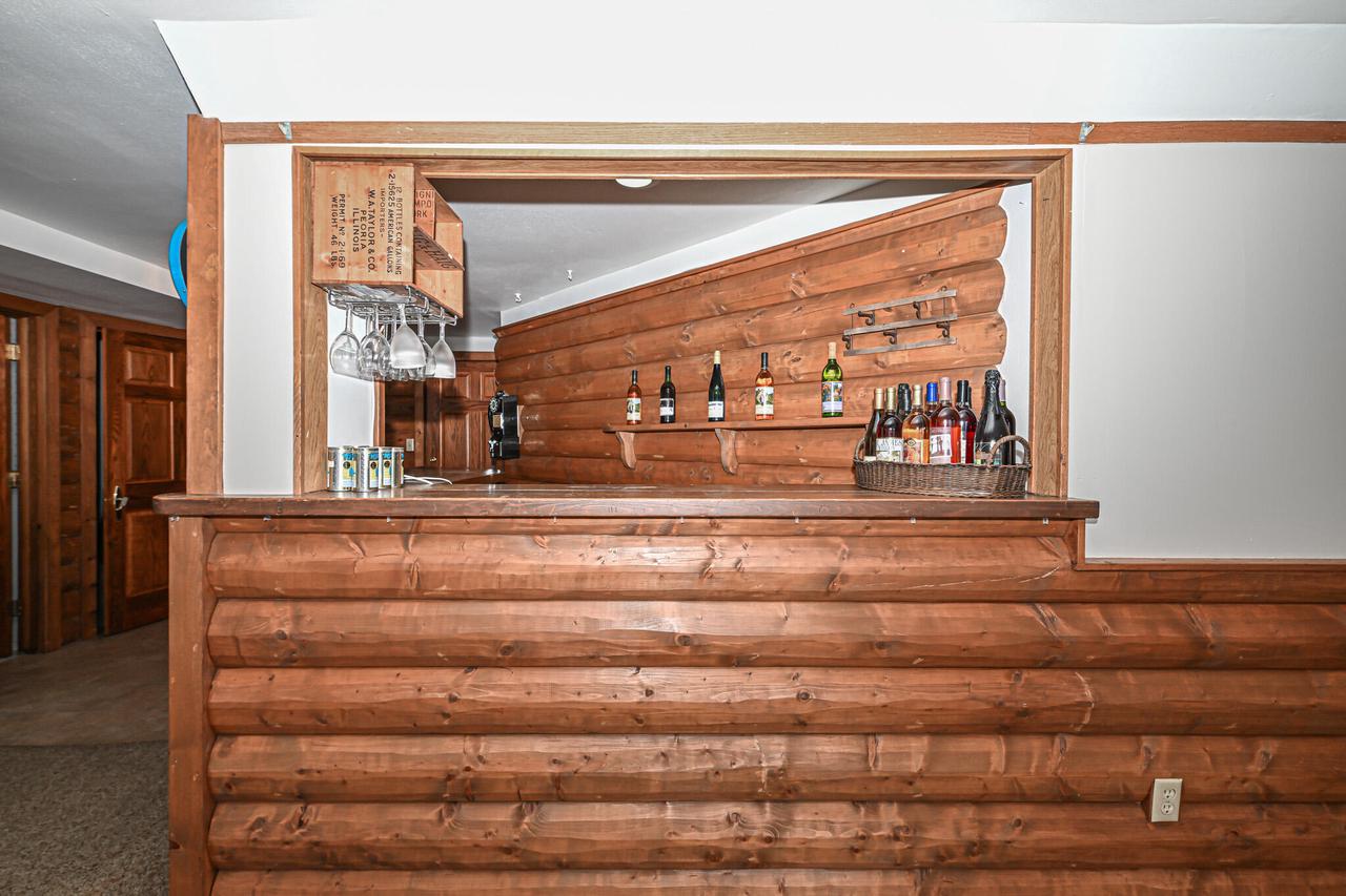 S68W18118 Island Drive