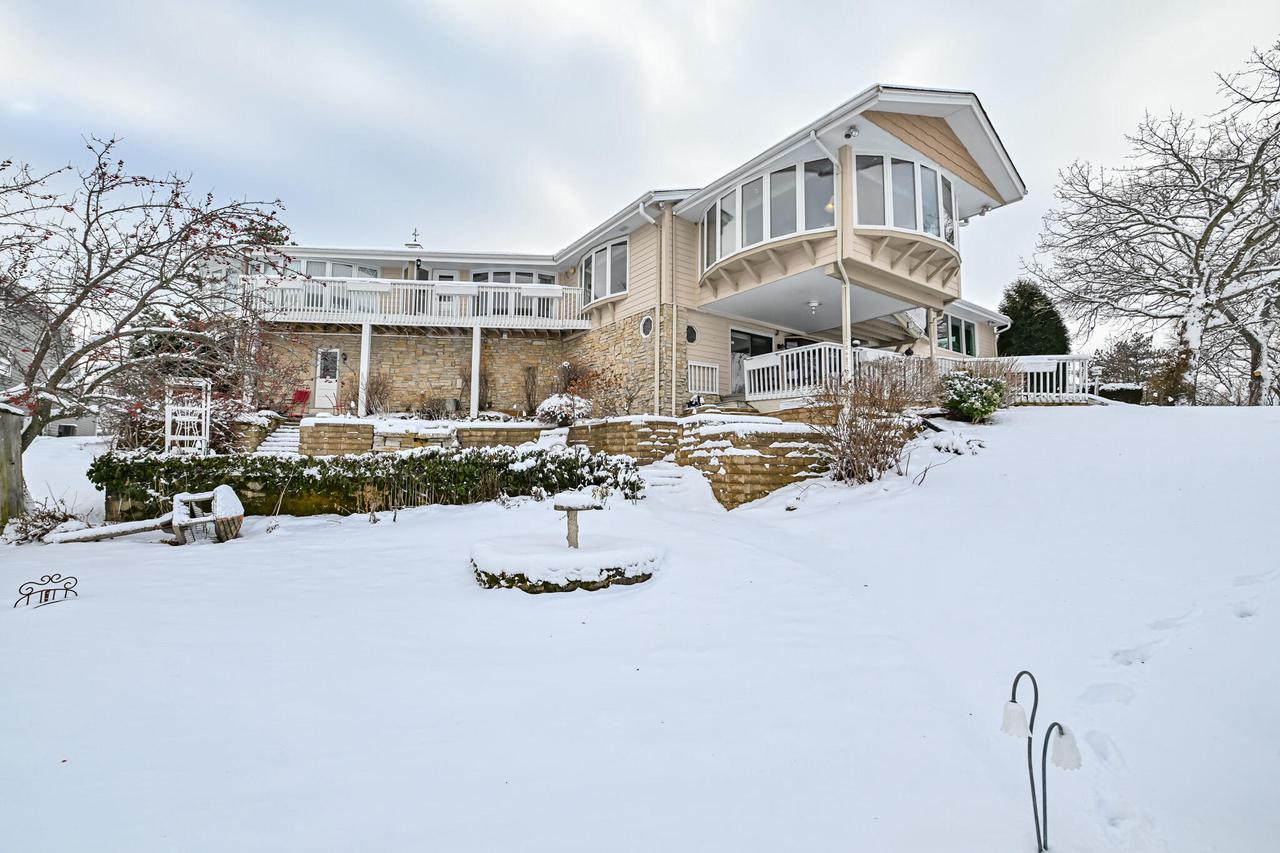 S68W18118 Island Drive