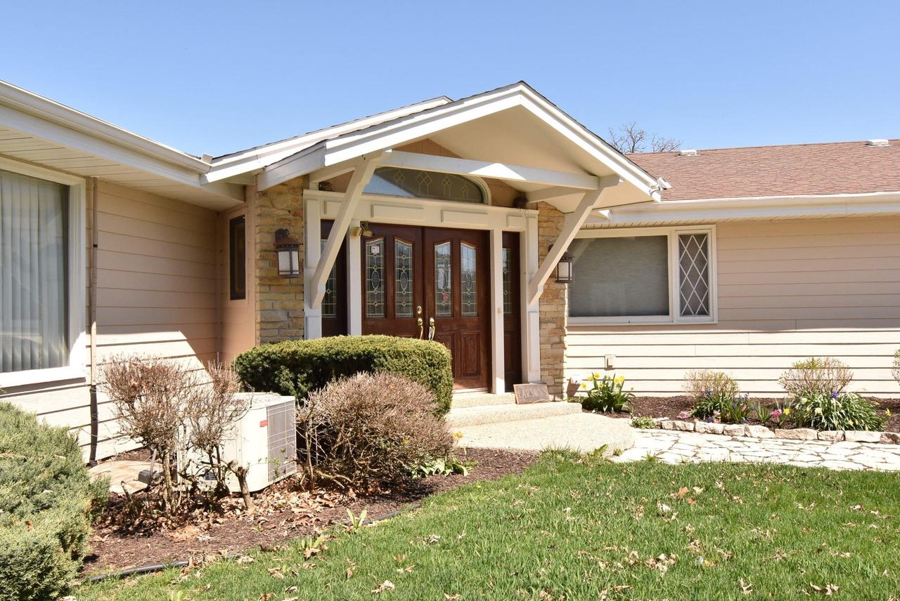 S68W18118 Island Drive