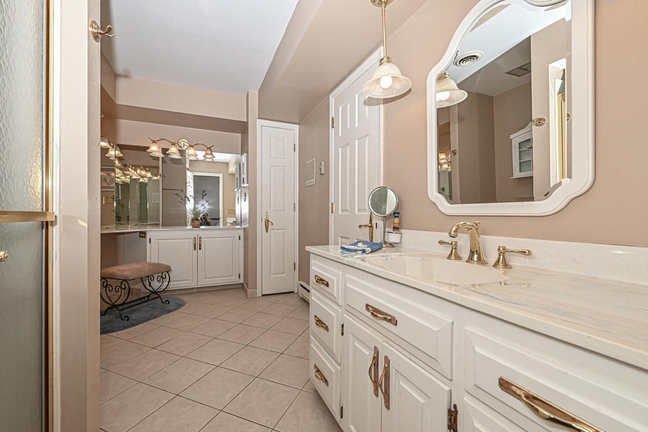 S68W18118 Island Drive