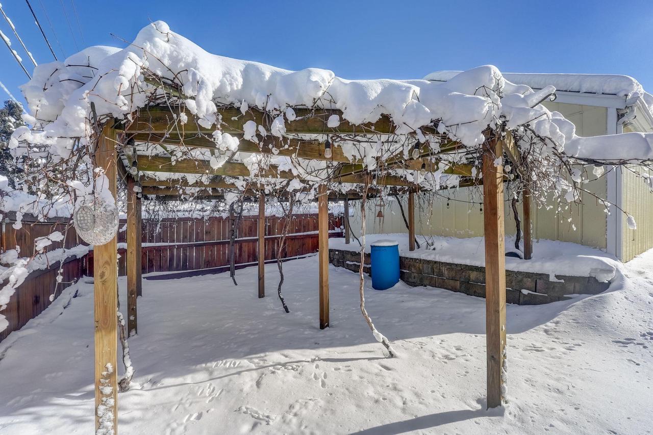 9136 W Michigan Street