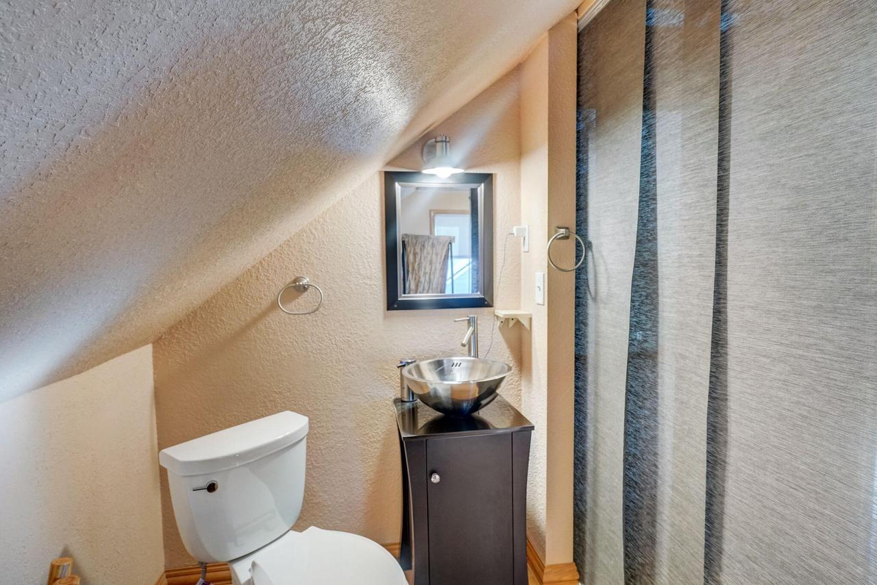 9136 W Michigan Street