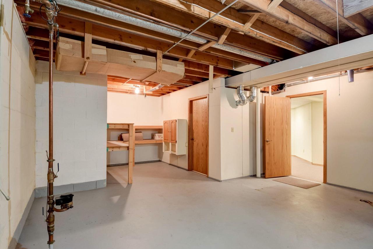 4465 South Longview DRIVE