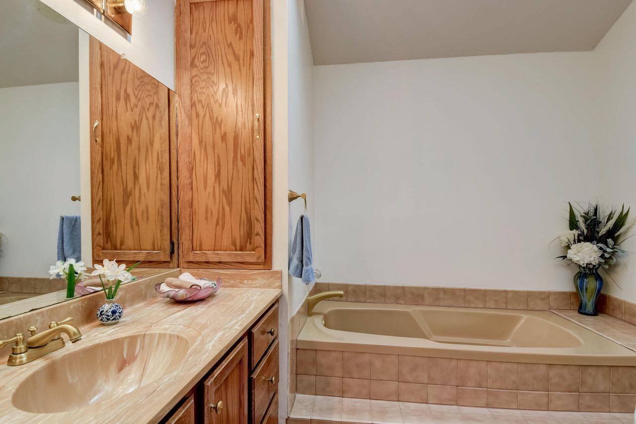 4465 South Longview DRIVE