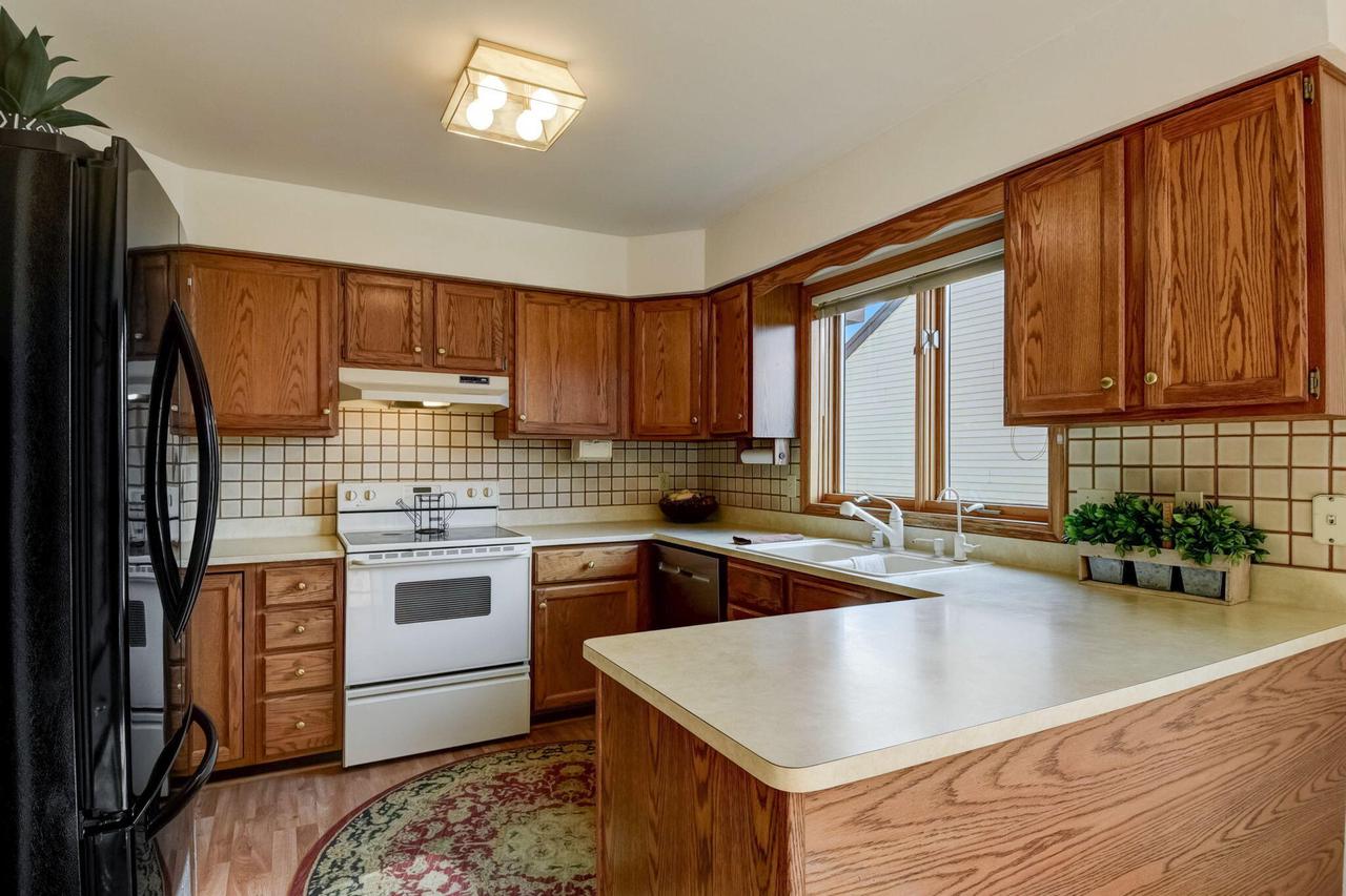 4465 South Longview DRIVE