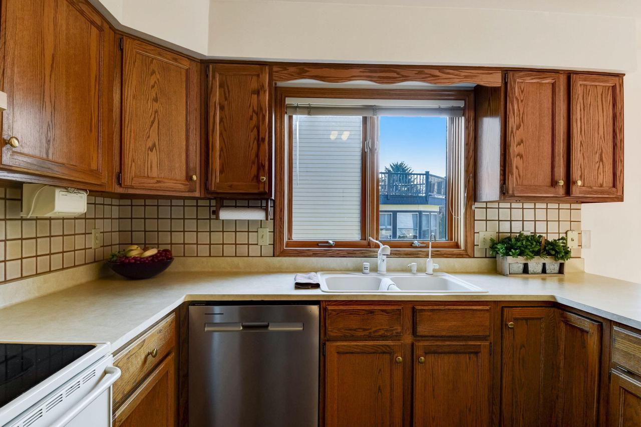 4465 South Longview DRIVE