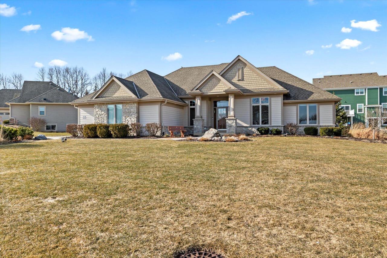 W238N2341 Talon DRIVE