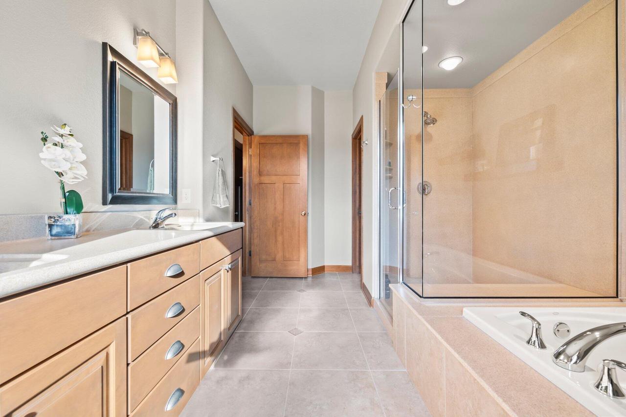 W238N2341 Talon DRIVE