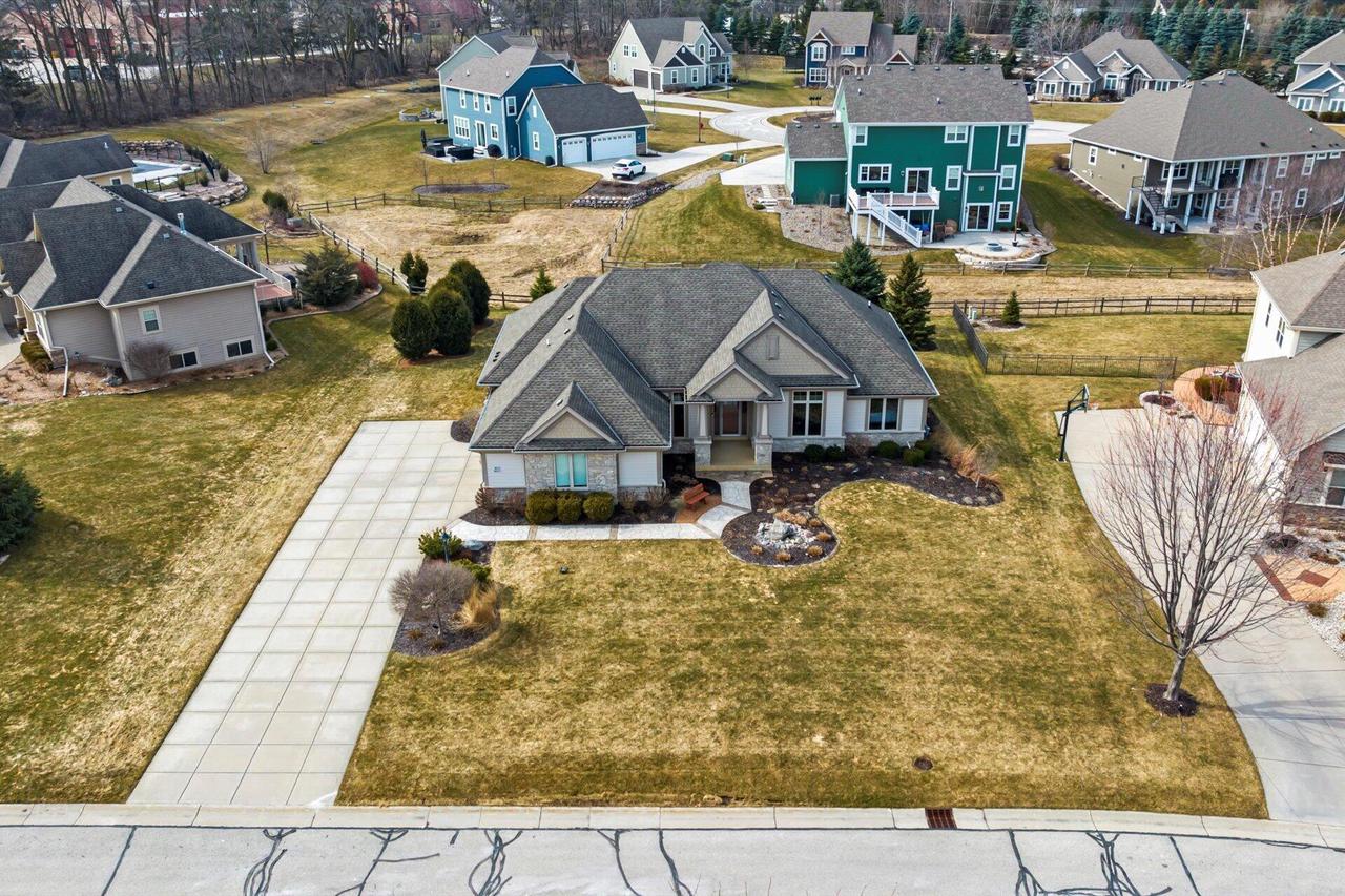 W238N2341 Talon DRIVE