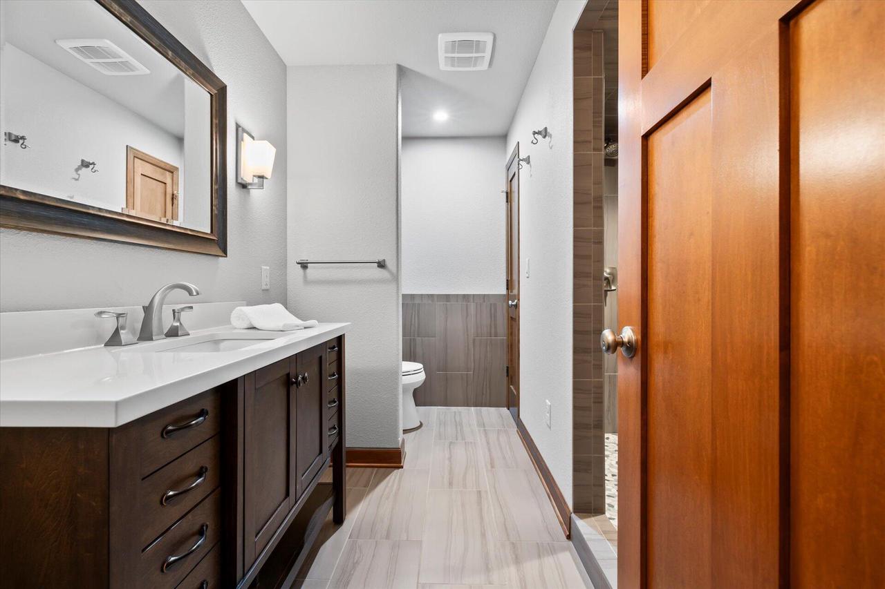 W238N2341 Talon DRIVE