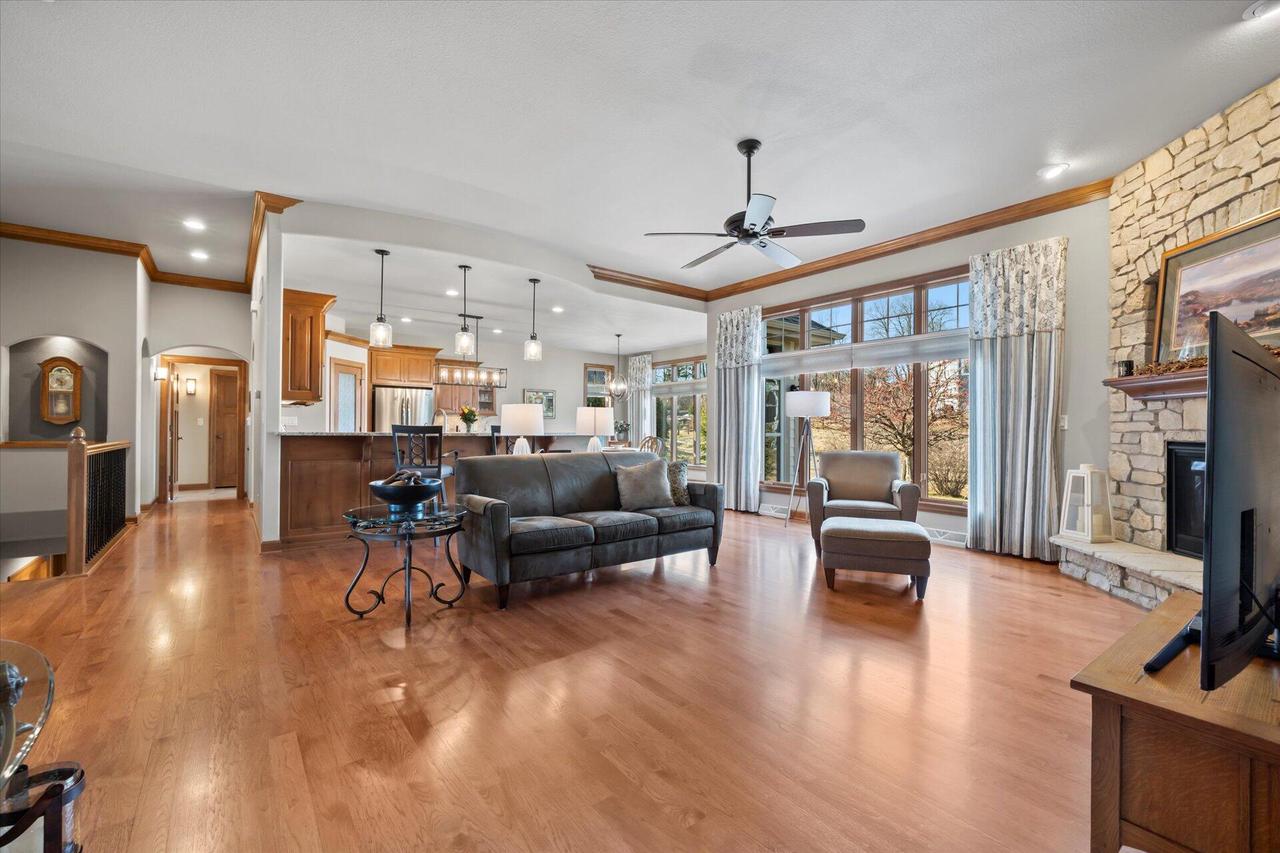 W238N2341 Talon DRIVE