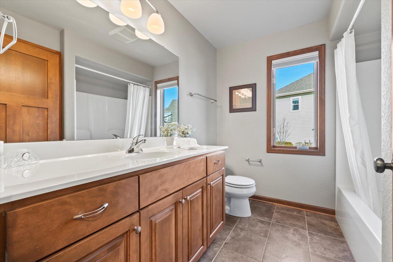 W238N2341 Talon DRIVE