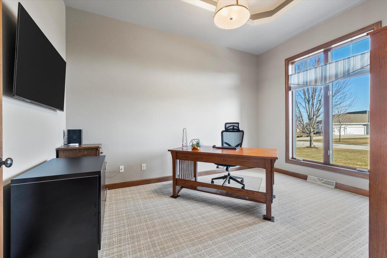 W238N2341 Talon DRIVE