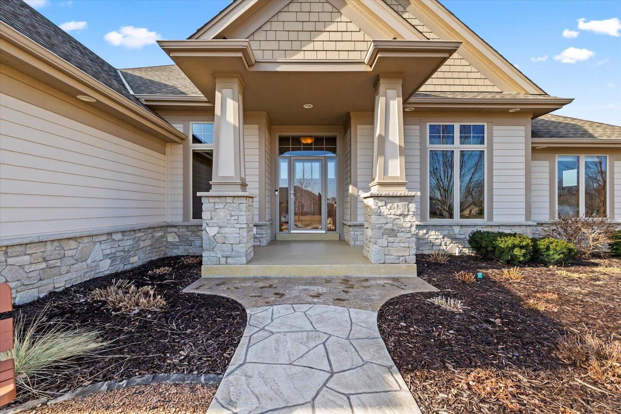 W238N2341 Talon DRIVE