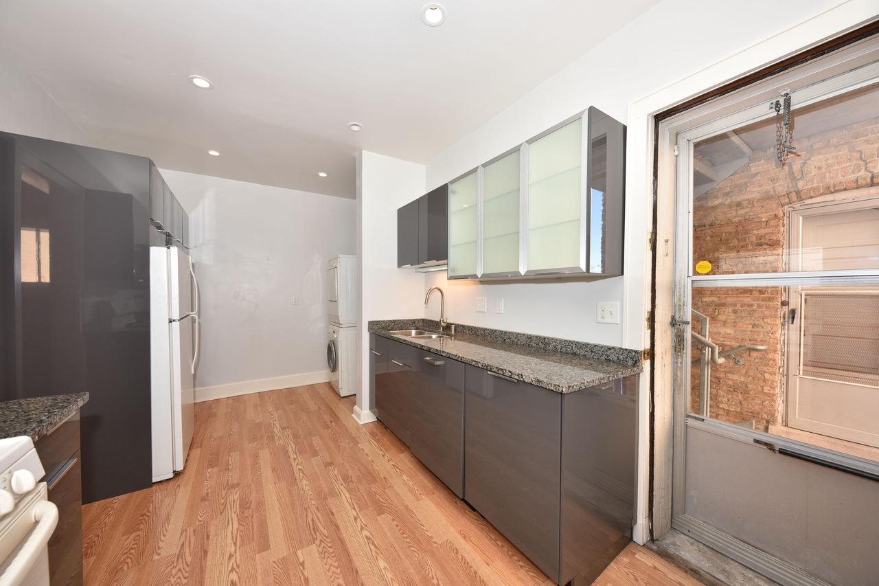 1704 East Kane PLACE D