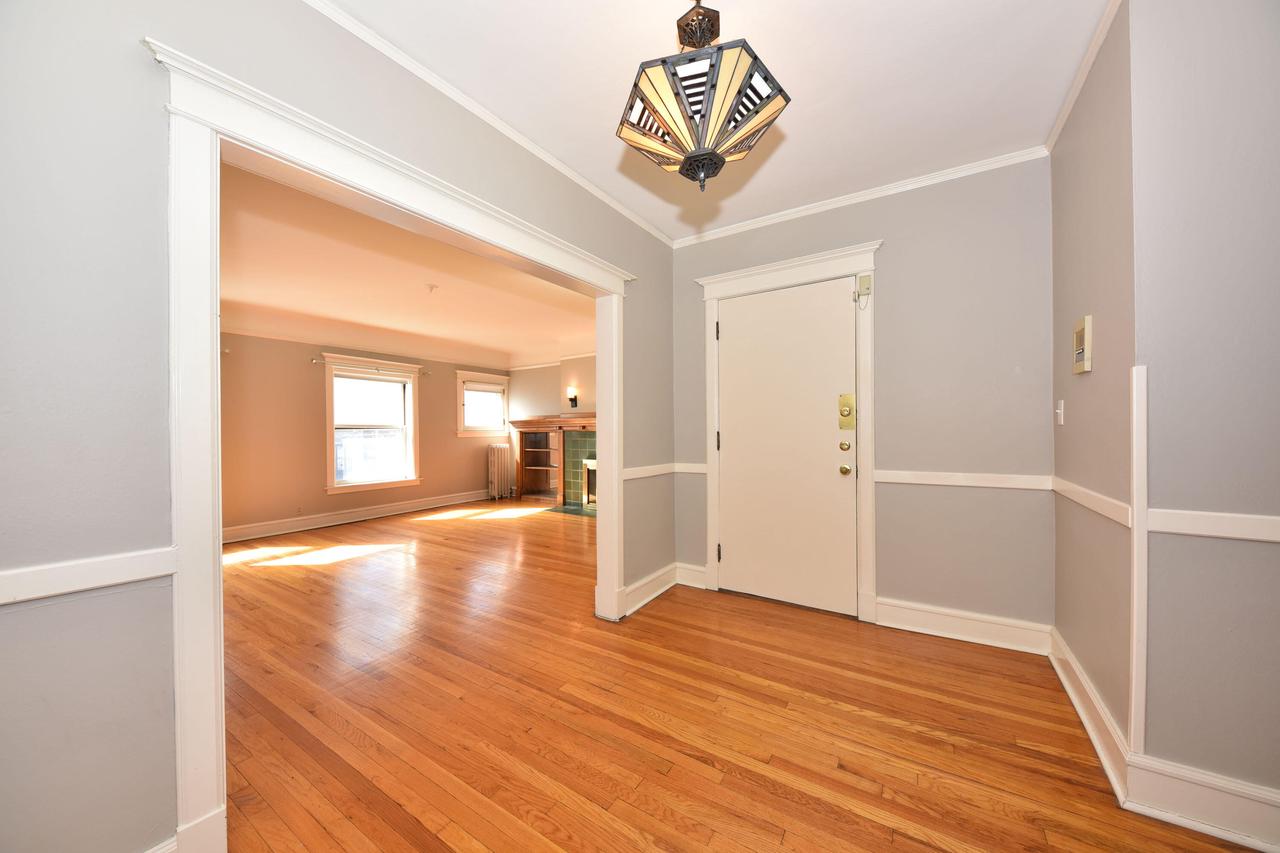 1704 East Kane PLACE D