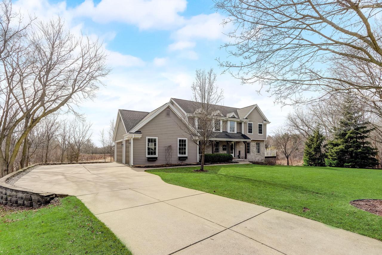 S67W18865 Steeplechase DRIVE