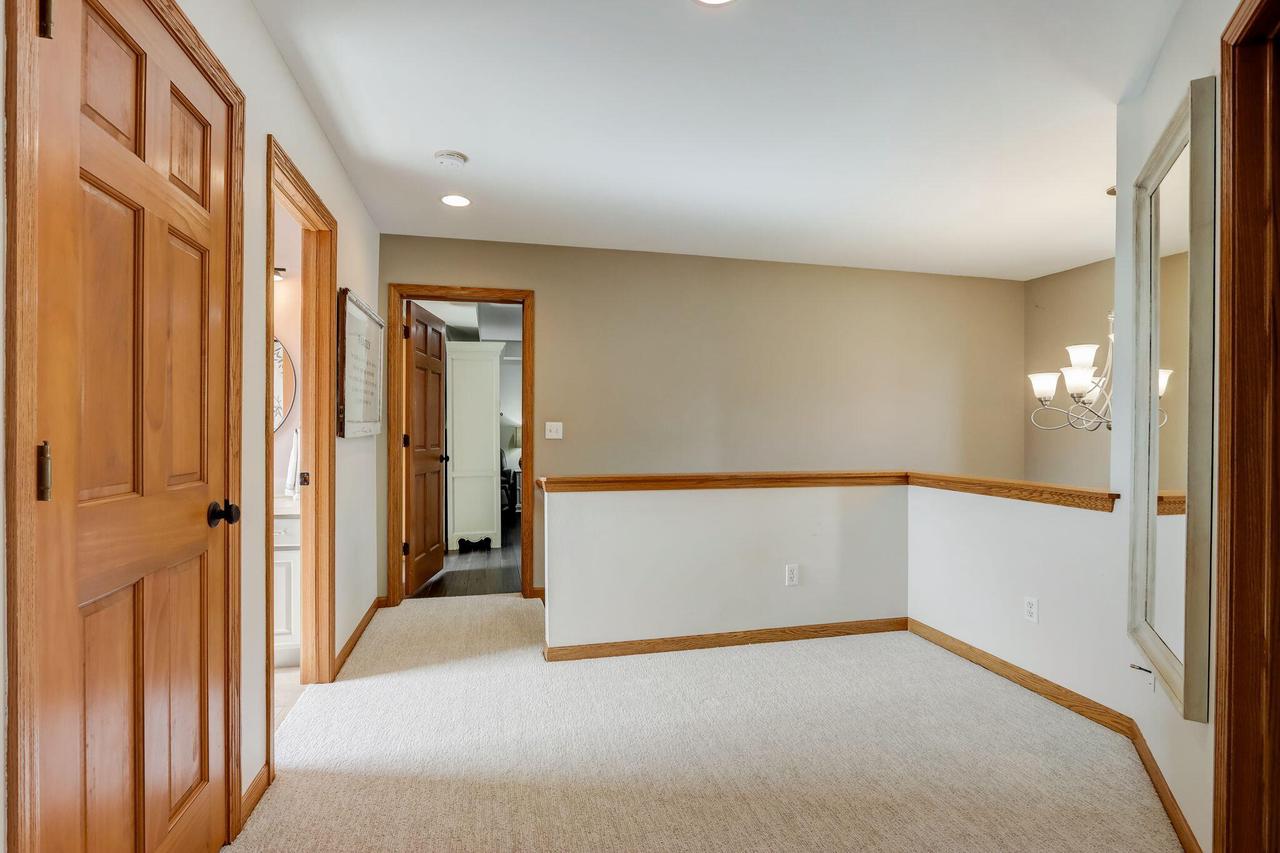 S67W18865 Steeplechase DRIVE