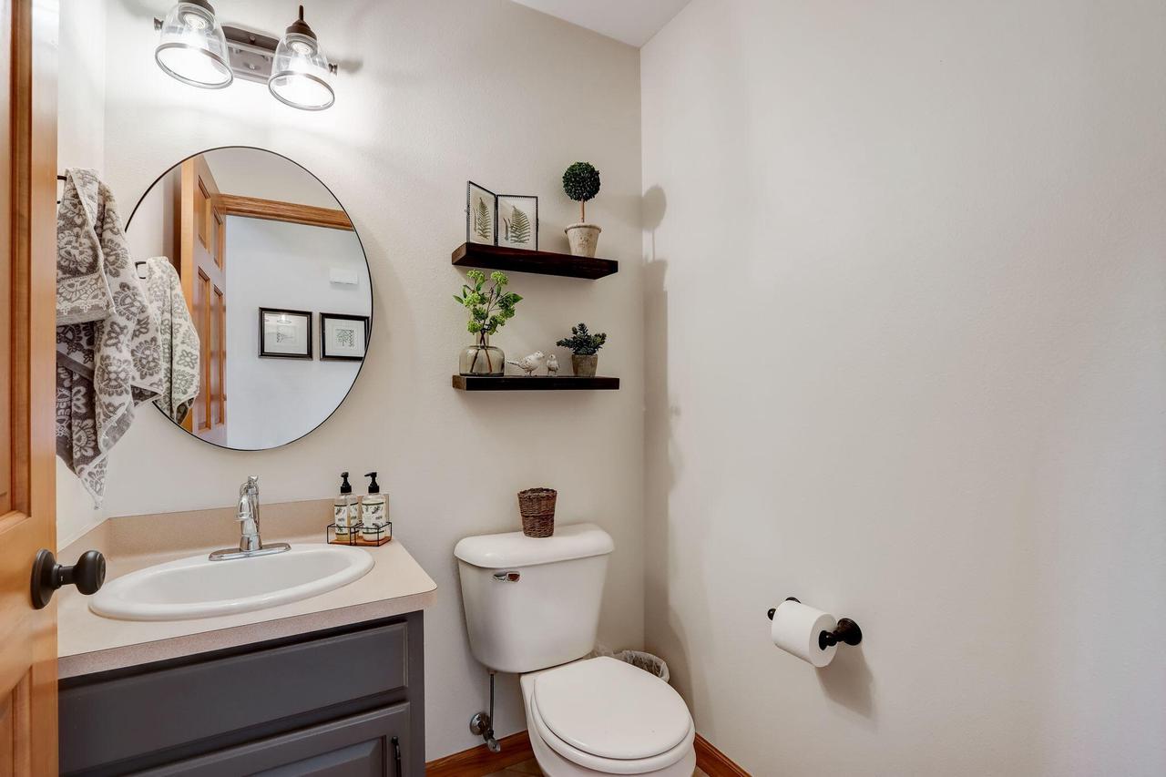 S67W18865 Steeplechase DRIVE