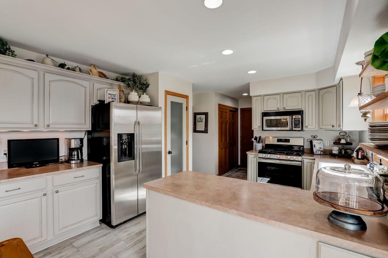 S67W18865 Steeplechase DRIVE