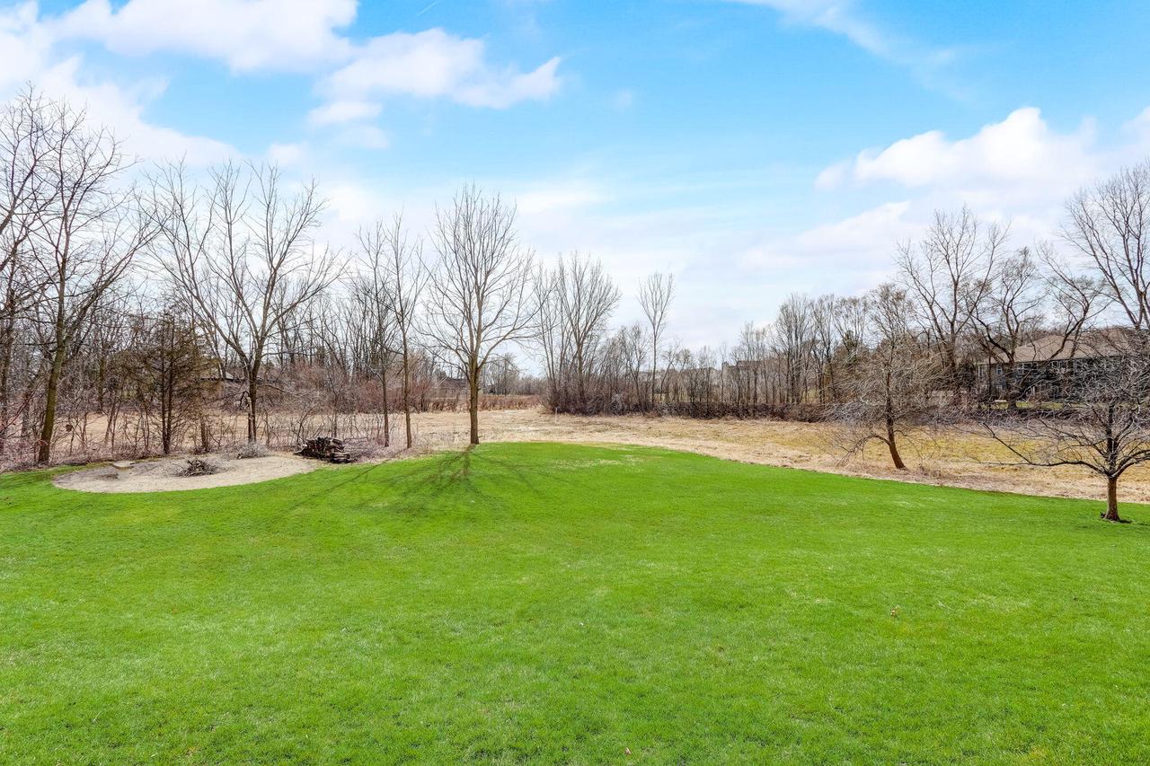 S67W18865 Steeplechase DRIVE