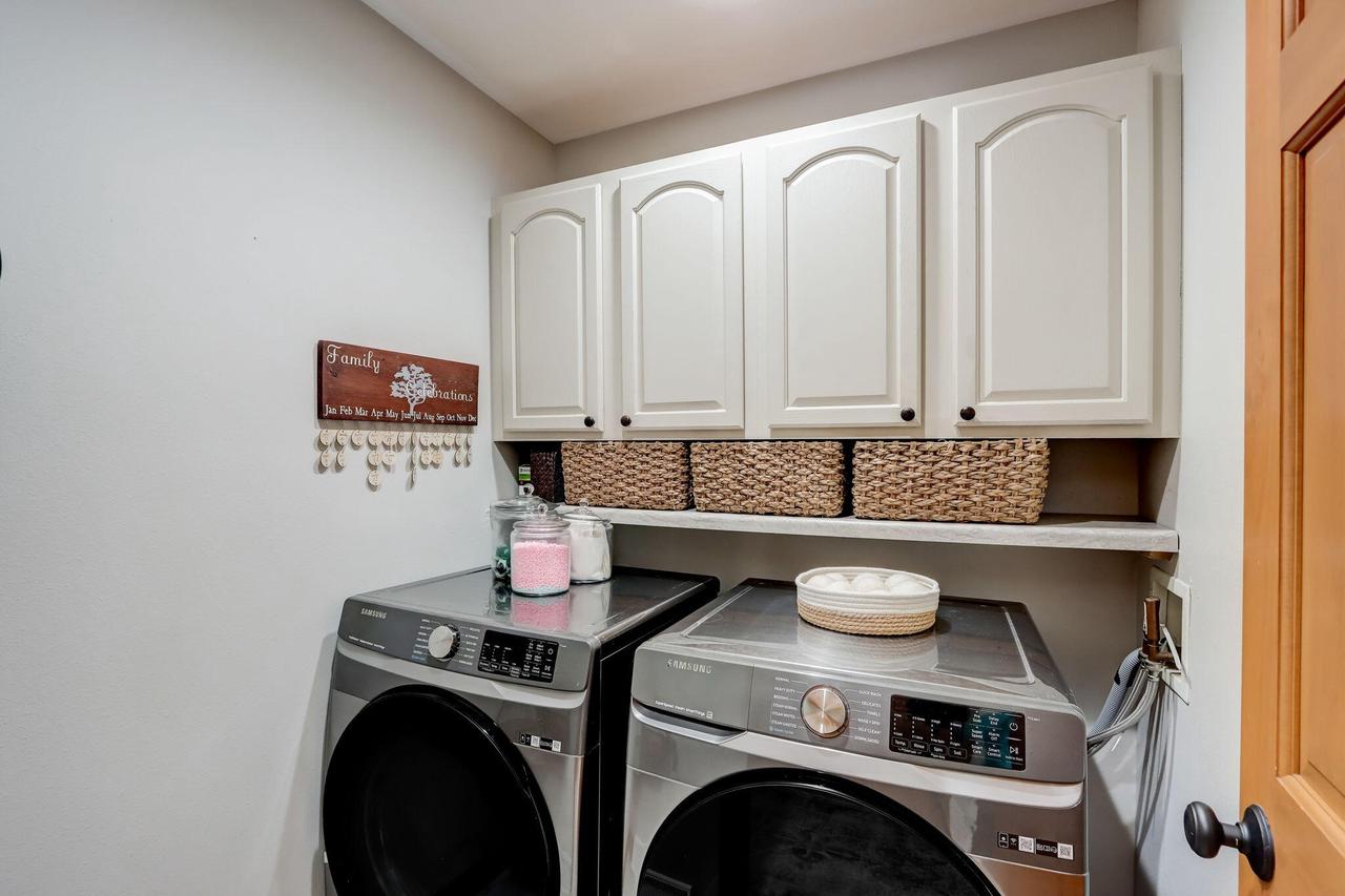 S67W18865 Steeplechase DRIVE