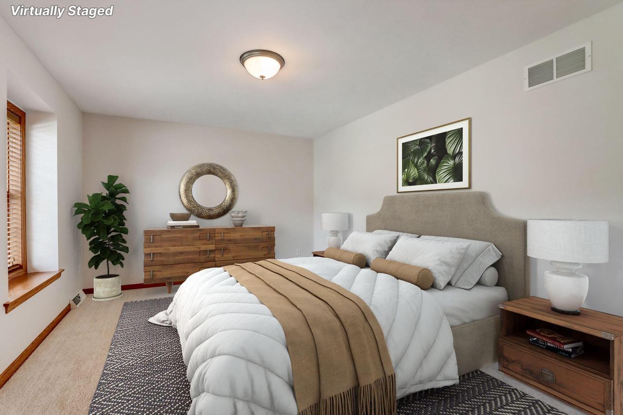 S67W18865 Steeplechase DRIVE