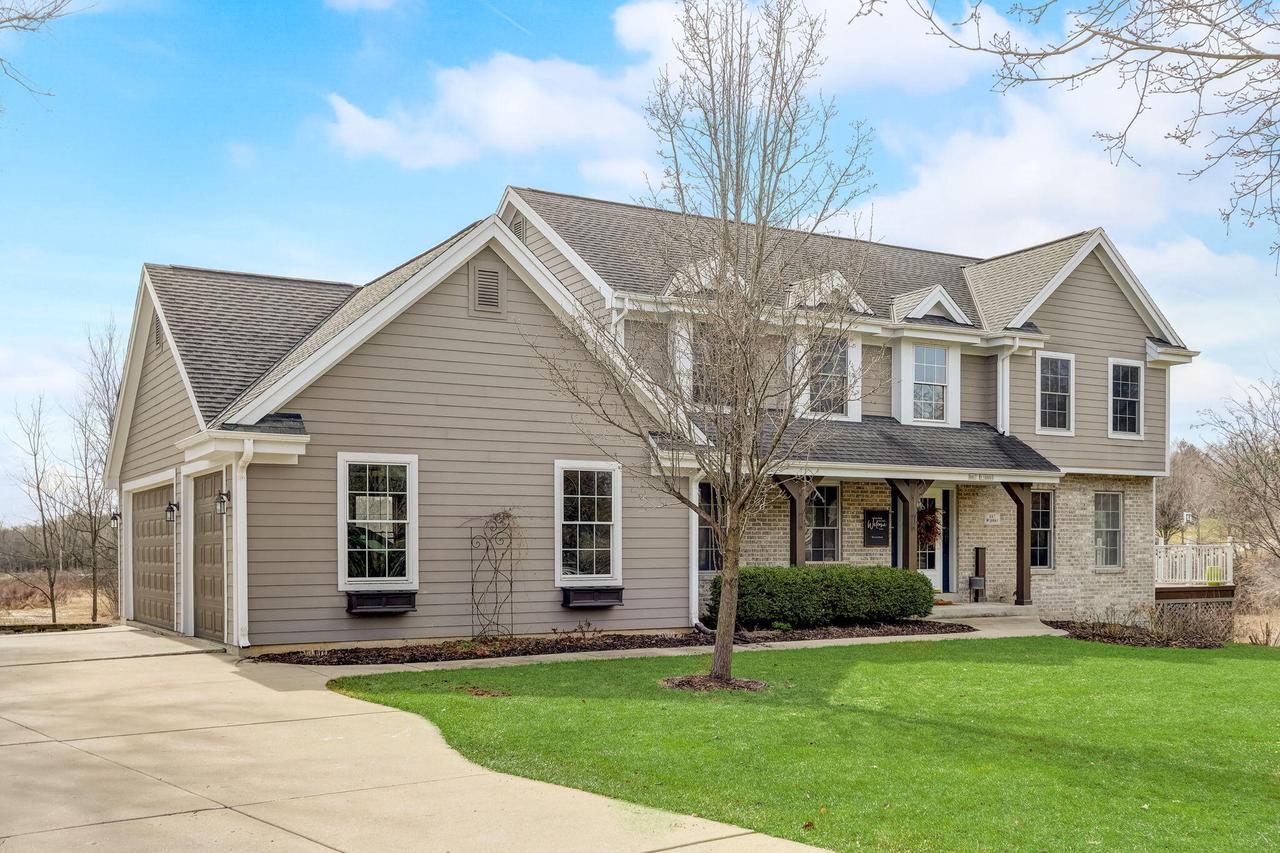 S67W18865 Steeplechase DRIVE