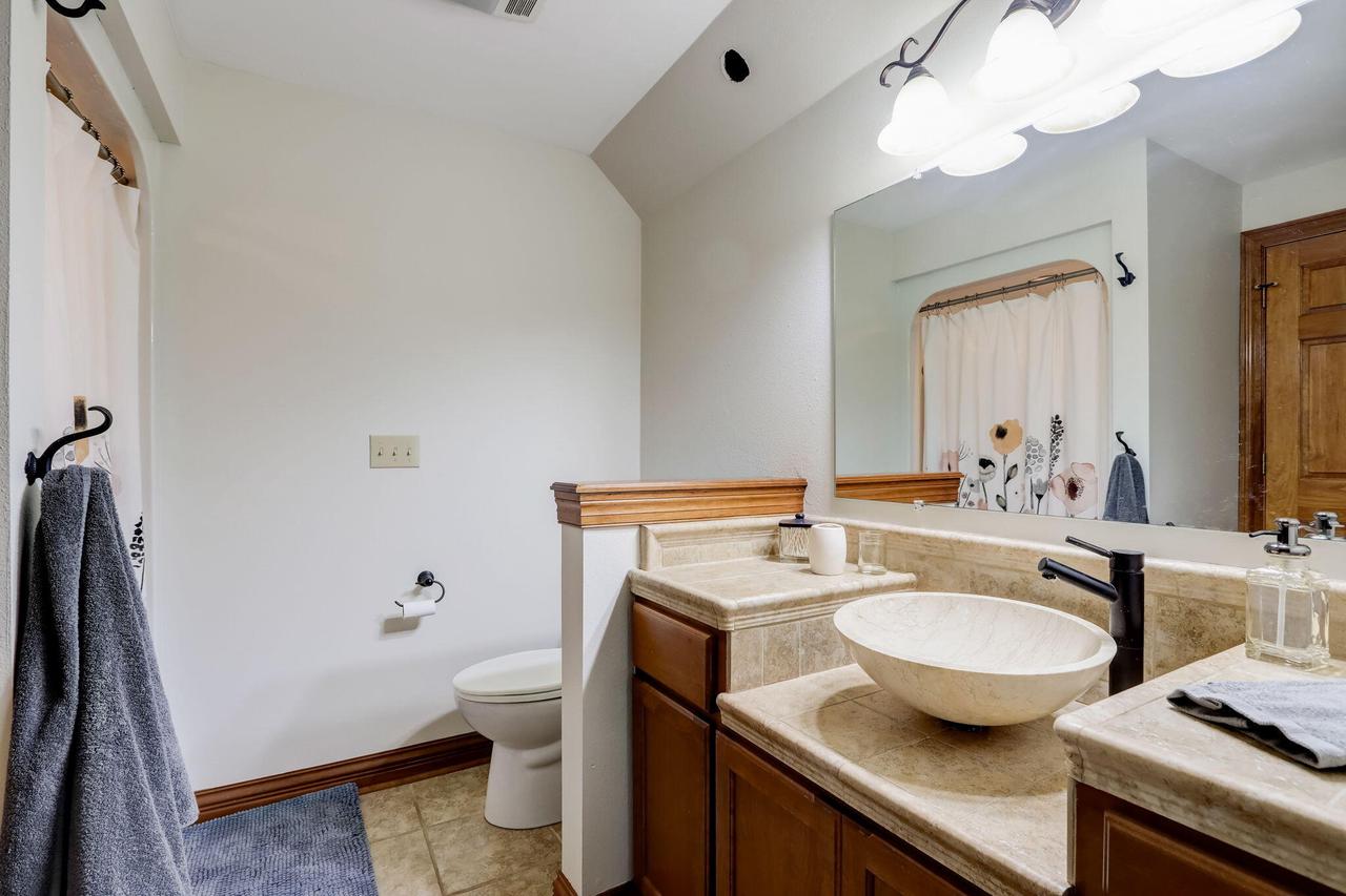 S67W18865 Steeplechase DRIVE