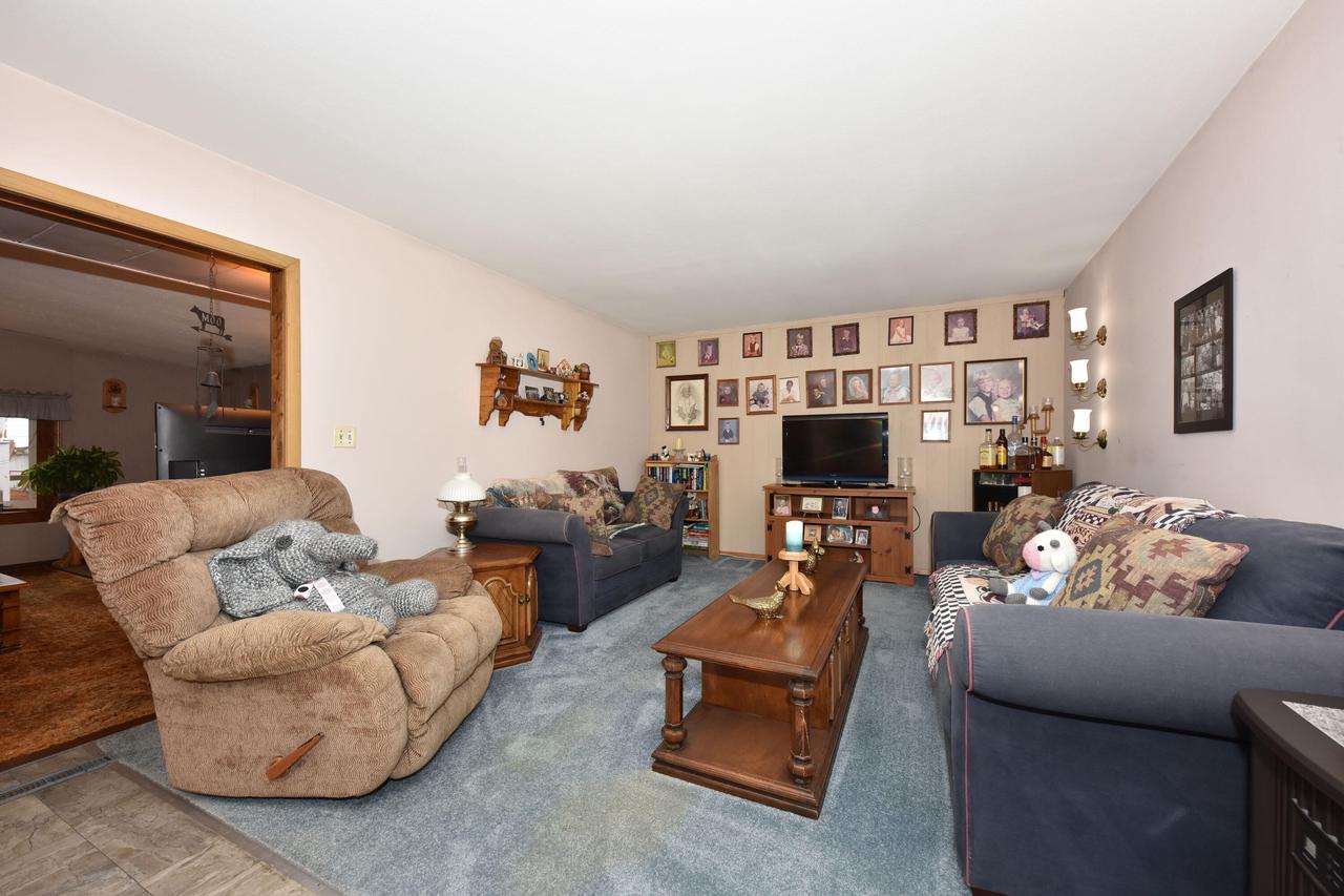 6105 North 113th STREET