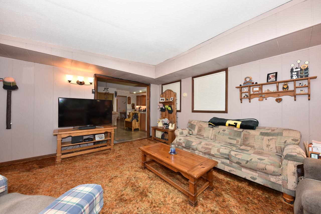 6105 North 113th STREET