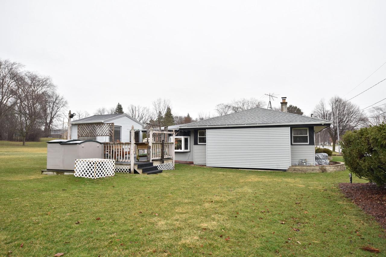 6105 North 113th STREET