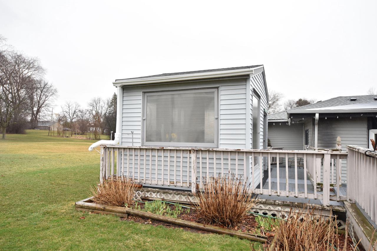 6105 North 113th STREET