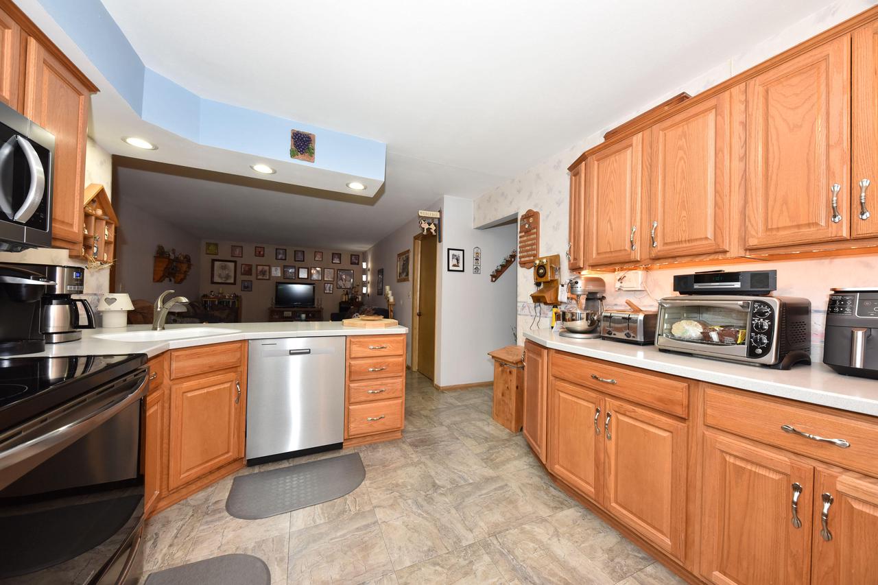 6105 North 113th STREET