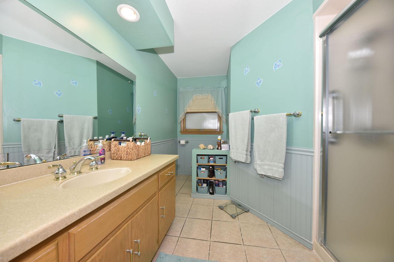 6105 North 113th STREET