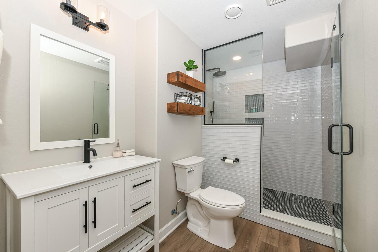 W136N6069 Weyer Farm DRIVE