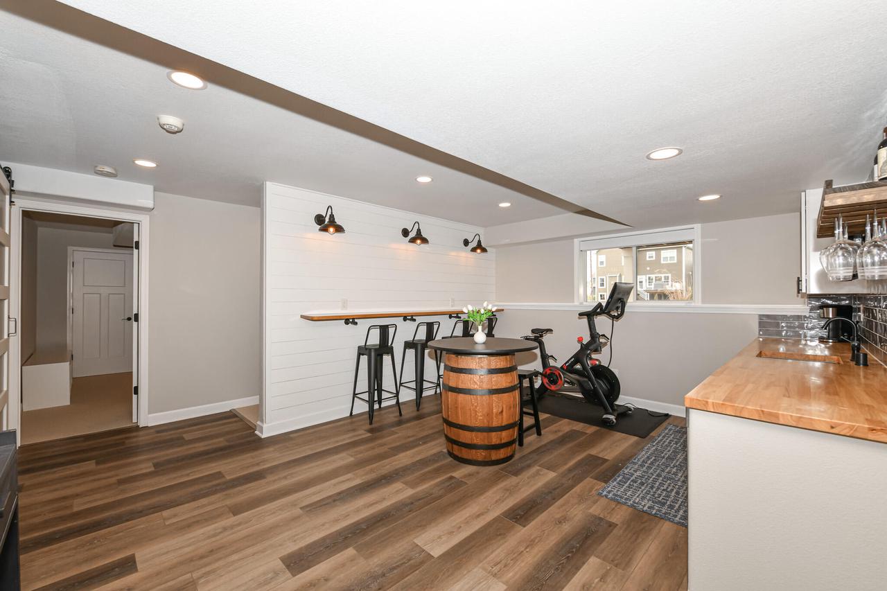 W136N6069 Weyer Farm DRIVE