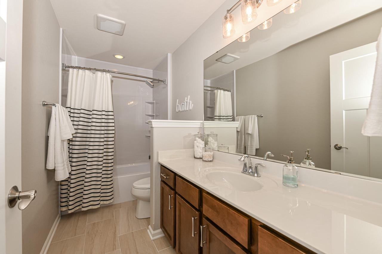 W136N6069 Weyer Farm DRIVE