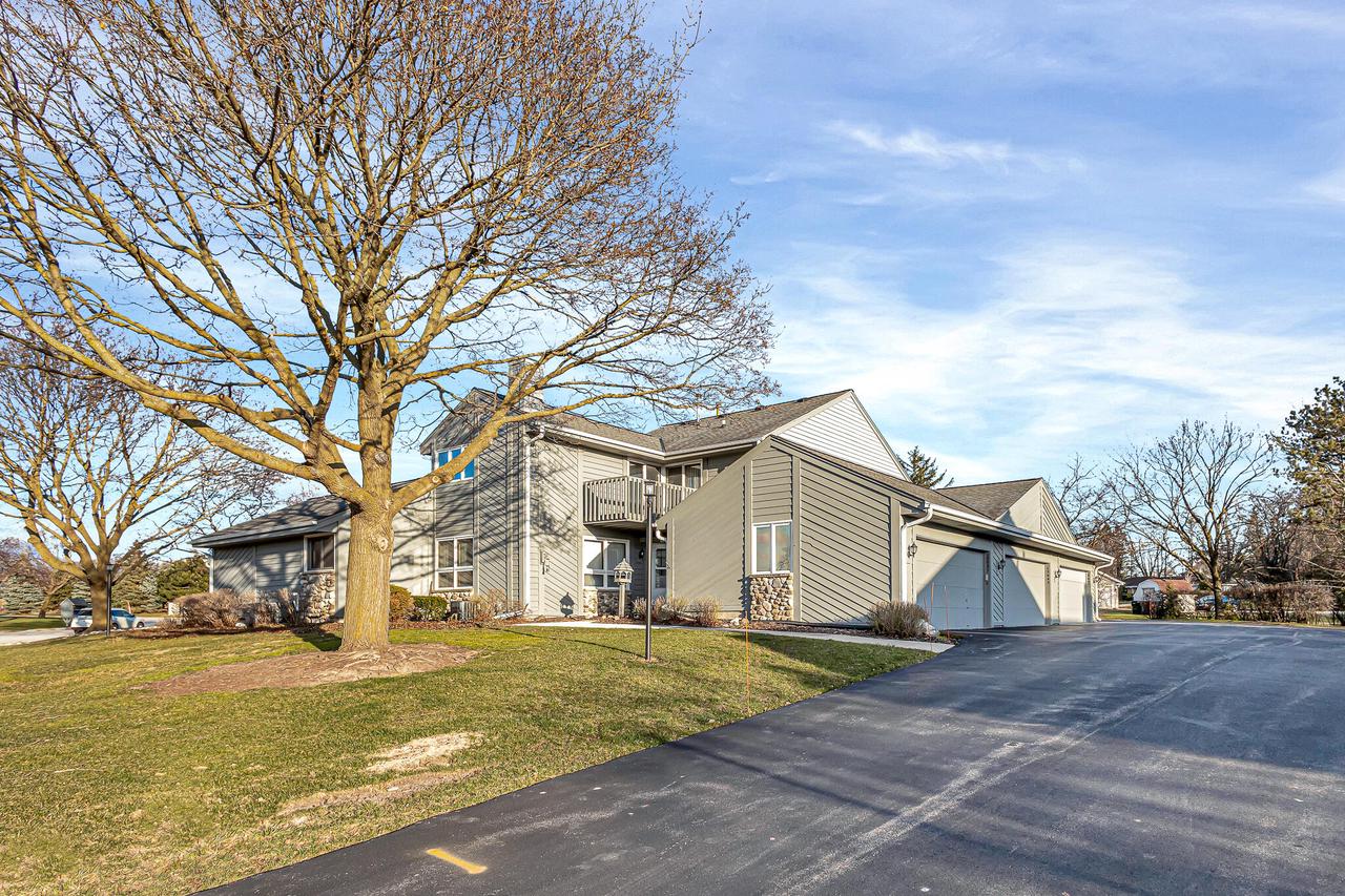 15647 West Brook DRIVE