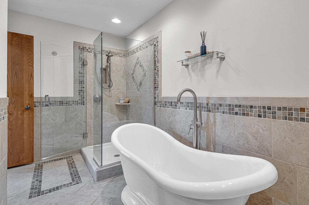 15647 West Brook DRIVE